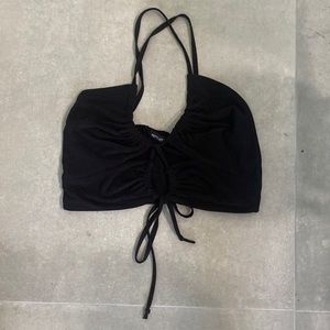 PrettyLittleThing | Black Crop Top